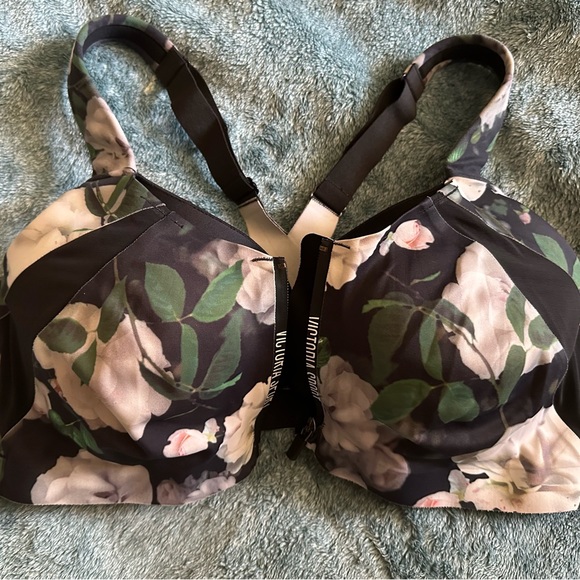 Like new Victoria’s Secret SPORT Incredible Knockout Ultra Max Size 38DD - Picture 2 of 7